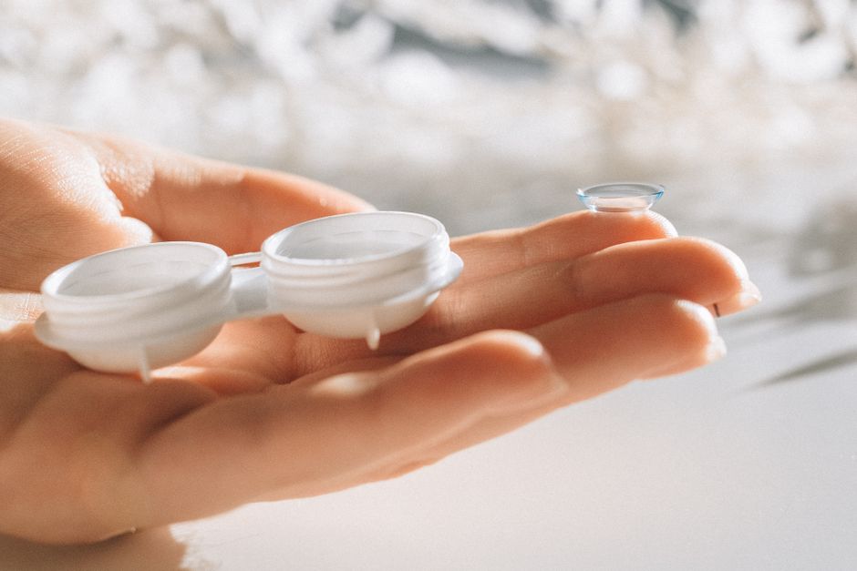 Myopia contact lens fitting